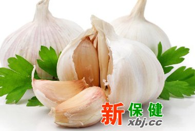 吃生大蒜可防肺癌